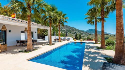 Competa House | Finca Loma La Tapia Cómpeta by Ruralidays