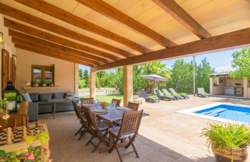 Buger Villa | Finca Miralles