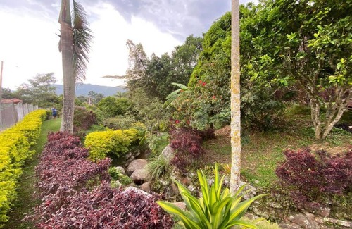 La Mesa House | Finca privada con excelente clima, rio natural, wifi y piscina