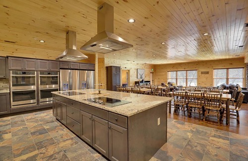 Pigeon Forge Cabin | Fire Creek Retreat | Sleeps 48 | 12BR, 13BA Lodge!