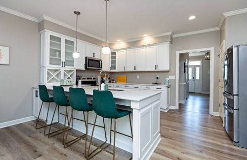 Nellysford House | Fire Pit+Hot Tub+Game Room in spacious family-friendly house