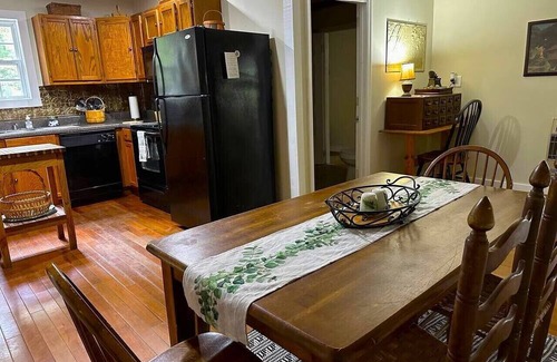 Mentone House | Fire Pit I Pond l Trails l Private