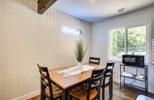 Camdenton House | Fire Pit + Private Dock: Ozarks Family Escape!