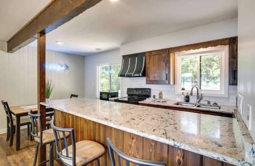 Camdenton House | Fire Pit + Private Dock: Ozarks Family Escape!