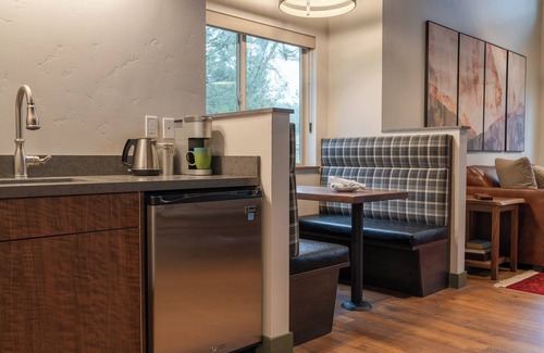 Groveland Resort | Firefall Ranch Yosemite