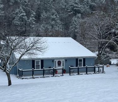 Sevierville House | Firefly Fields 2-Acres With Guest House, Game Room, Mountain & River Views