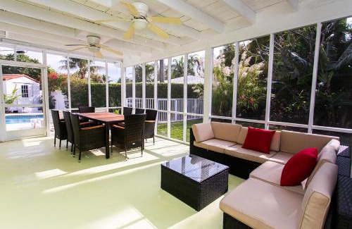 Downtown Hollywood House | First-Class 5BR Villa in Hollywood Lakes