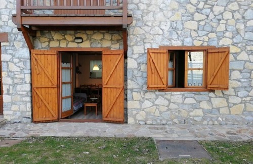 Taull Apartment | First floor apartment with garden - Isard 3