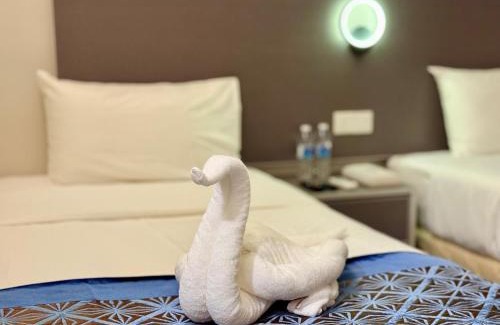 Pekan Melayu Hotel | First Garden Hotel Managed By KR Cosmos Sdn Bhd