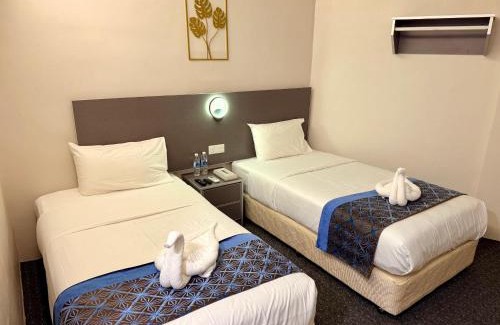 Pekan Melayu Hotel | First Garden Hotel Managed By KR Cosmos Sdn Bhd