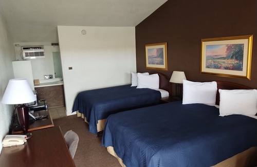 Douglas Hotel | First Interstate Inn