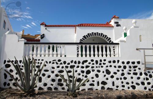 La Garita House | First Line of The Beach La Garita