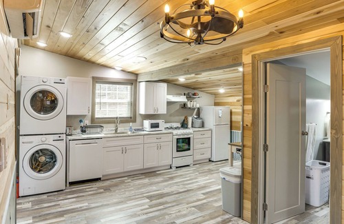 Baxter Apartment | Fish & Hike: Studio on Cane Creek