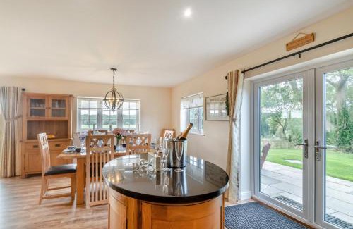 Darlington House | Fishermans Cottage - Neasham