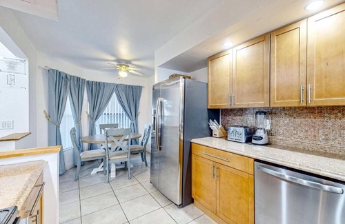 Trailer Estates Condo | Five Beach Retreat Pickleball Pools Best Value @ Shorewalk Resort near AMI & IMG