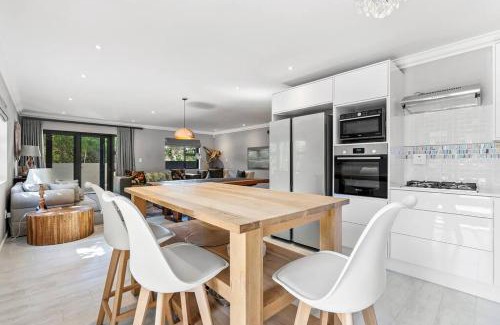 Fisherhaven Villa | Flamingo Bay Manor