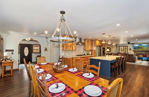 Boulder Bay Cabin | Flapjacks and Lumberjacks by Destination Big Bear : Walk to the Lake in Boulder Bay! Theater Room! Foosball!