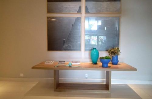 Osasco Apartment | Flat Aconchego, próximo ao centro de Osasco, ar condicionado, academia, piscina, wifi e varanda