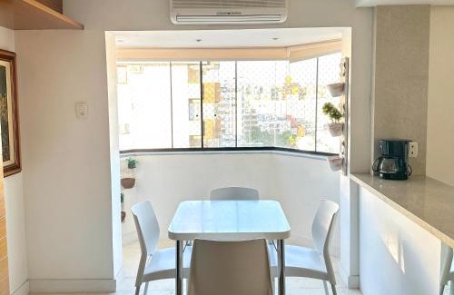 Independencia Apartment | Flat bem localizado, espaçoso e infraestrutura completa