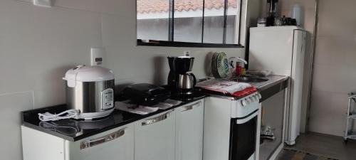 Mambucaba Apartment | Flat com portão na Praia