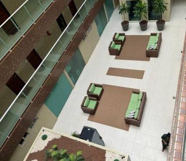 Cabedelo Apartment | Flat com sacada na quadra do mar