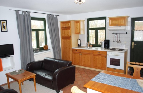 Dargun Apartment | Flat "Fehmarn" with communal pool