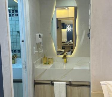 Boa Viagem Apartment | Flat Hotel Luxo - 50 metros da praia