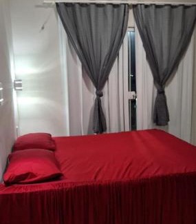 Raposa House | Flat House Veraneio