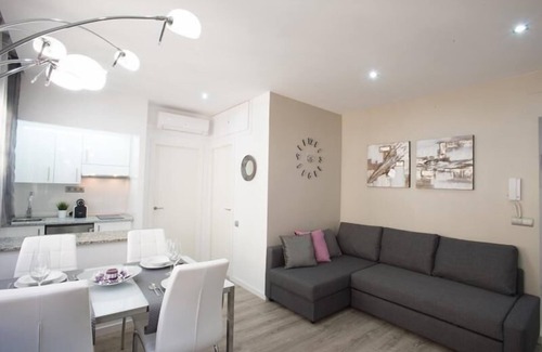 Gracia Apartment | Flat with private parking space