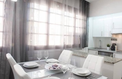 Gracia Apartment | Flat with private parking space