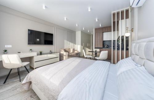 Darnyckyj Apartment | FlatRent Olympic Park, метро Бориспільська поруч!