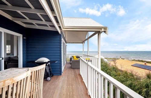 Augusta House | Flinders View Beach House (2Bed 2Bath) - Flinders View Beach House - Executive Holiday Home