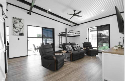 South Mission House | Flip Flop Inn South Mission Family Fun