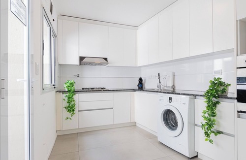 Palermo House | FLIPHAUS SohoVibes