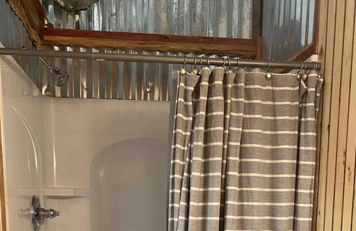 Fairbanks Cabin | Floating Cabin on the Ouachita River