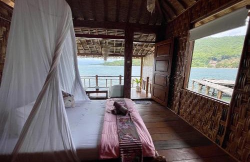 Karimun Jawa House | Floating Paradise