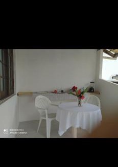 Piata House | Flor de Lis