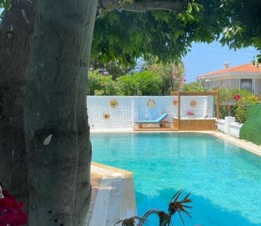 Boyalık Mahallesi Hotel | flora boheme butik otel