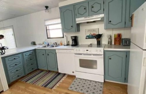 Fort Smith Cottage | Fly Fisher Abode! 3bd/2bath - great location.