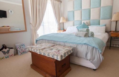 Mossel Bay House | Fly Me To The Moon Guesthouse