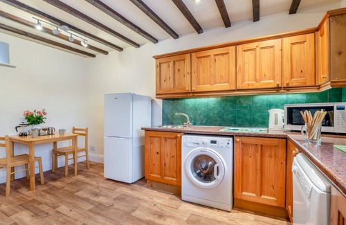 Pateley Bridge House | Fog Close Cottage - Three Bedroom House, Sleeps 6