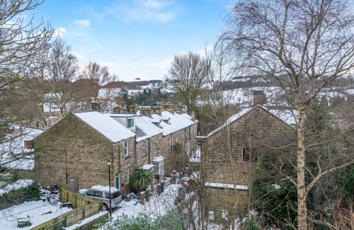Pateley Bridge House | Fog Close Cottage - Three Bedroom House, Sleeps 6