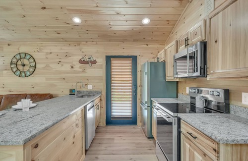 Cosby Cottage | Follies Cottage, Pickleball Court, Creek, WIFI, Mountain Views, Starting at $79"