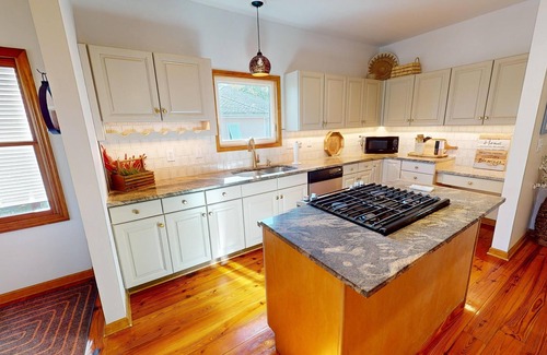 Sunset Point House | Folly's Hidden Gem~The West Indie Inn