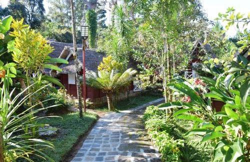 Vatovavy-Fitovinany Hotel | Forêt Austral