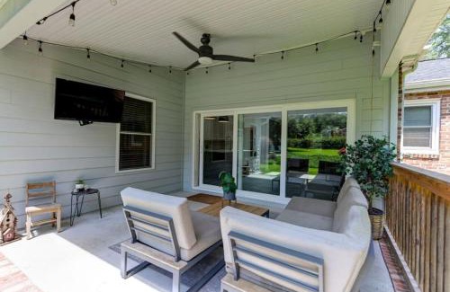 Forest Acres House | Forest Acres 5BR - Pool