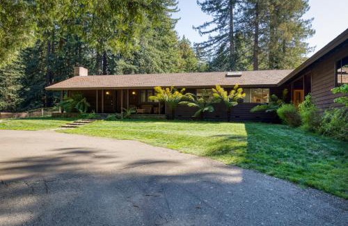 Freestone House | Forest Ridge - Private Pool, Hot Tub, Yoga Room and Sauna