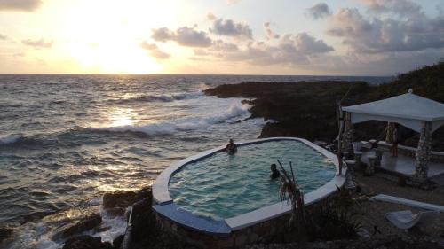 Robins Bay Apartment | Forever Beach Apartment