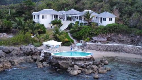 Robins Bay Apartment | Forever Beach Apartment