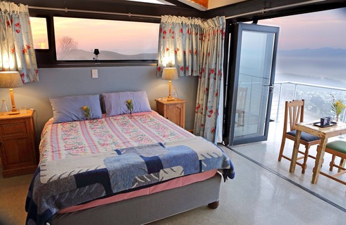 Knysna Other | Forever View, Knysna, B&B. The name that says it all.